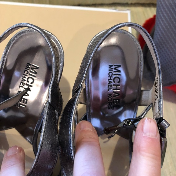 Gun metal metallic Michael Kors strappy heels. - Picture 2 of 4